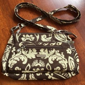 Baggalini crossbody bag with lots of compartments